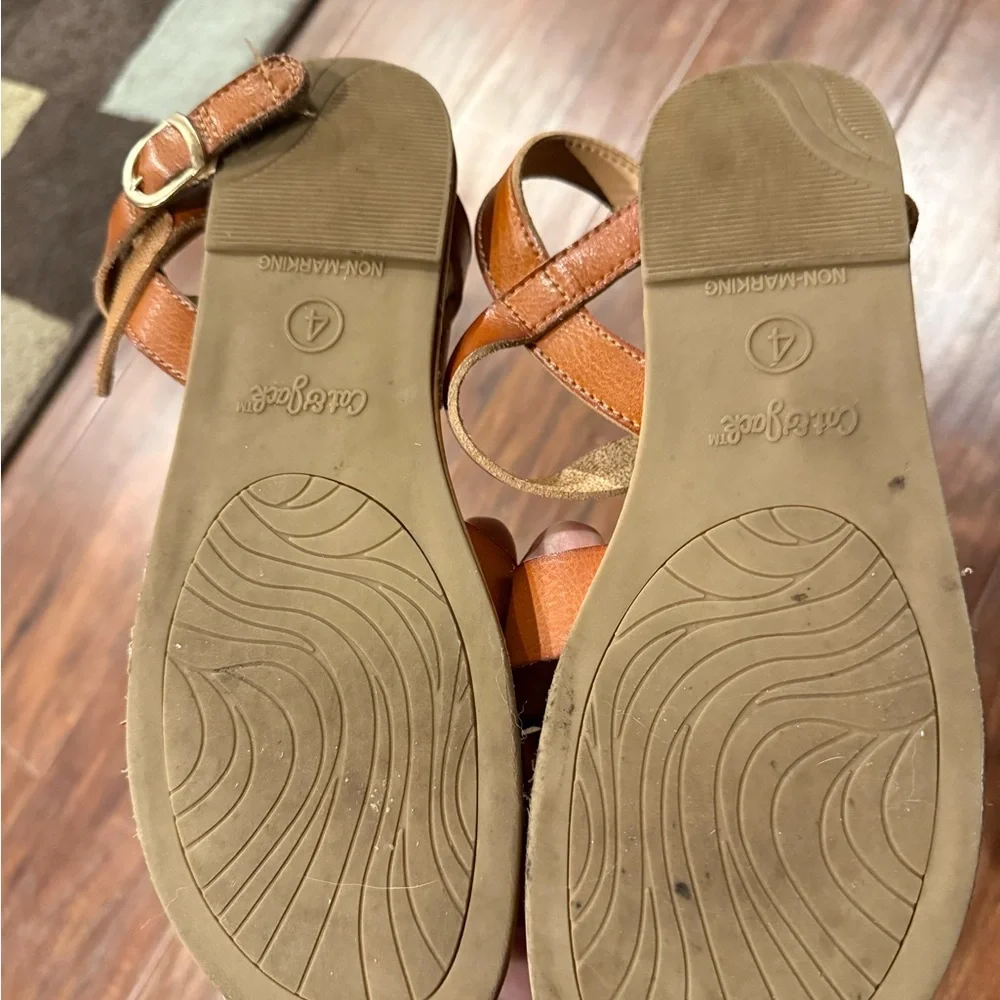 Cat & Jack Tan Kids Sandals with Straps